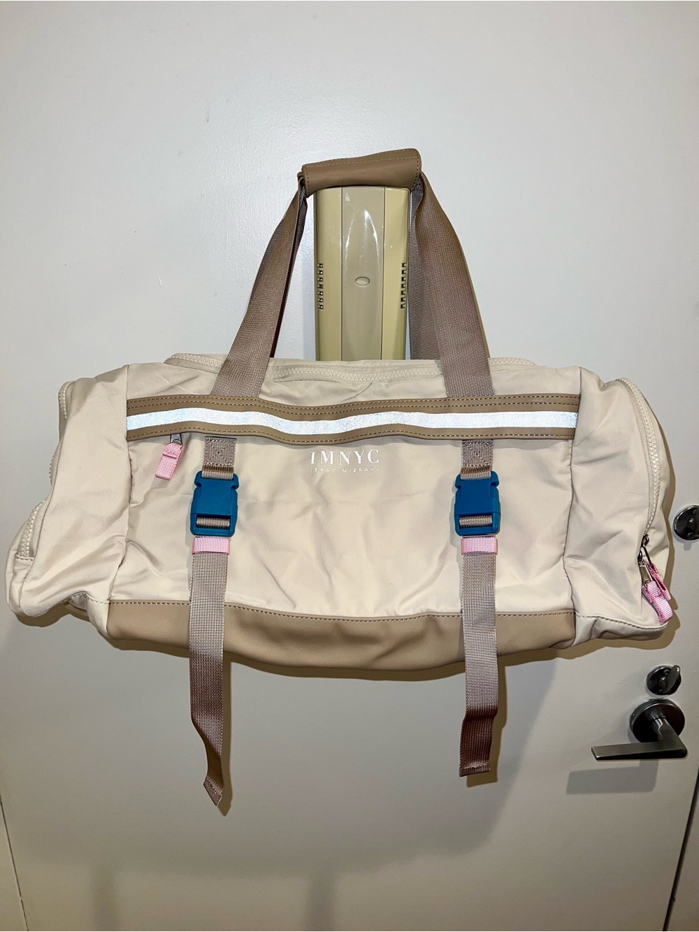 NWOT Isaac Mizrahi IMNYC Weekend Duffel Bag